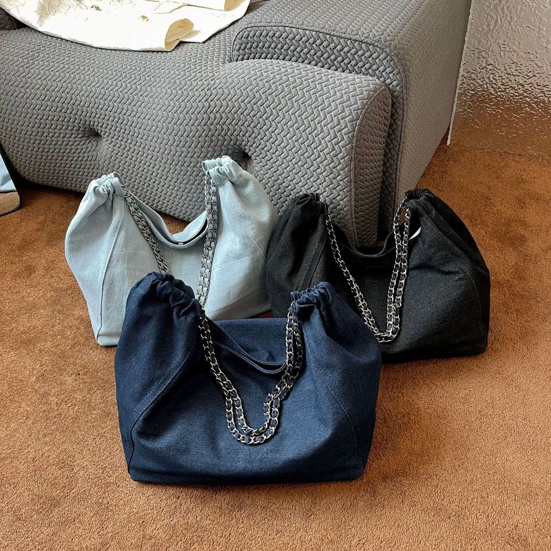 Large capacity denim bag women's lightweight 2024 summer new style college student class shoulder bag chain tote bag