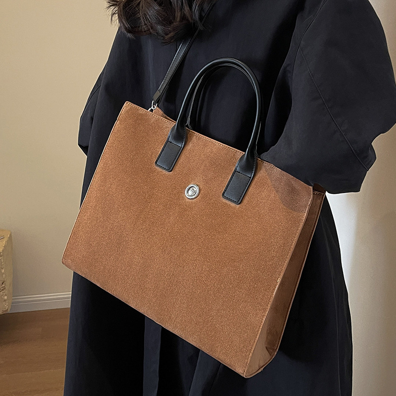Frosted retro bag women's tote bag large capacity autumn and winter can be worn crossbody new shoulder bag portable commuter bag