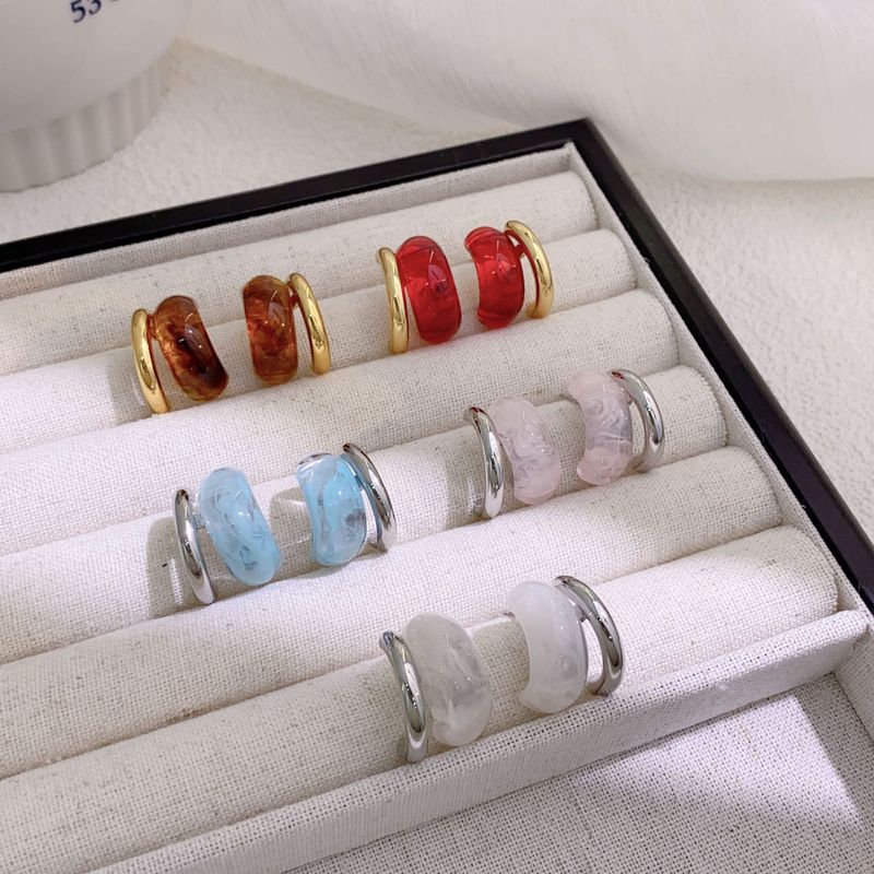 Copper-plated white K spring and summer small fresh resin earrings for women new style light luxury elegant elegant earrings earrings 925 silver needle