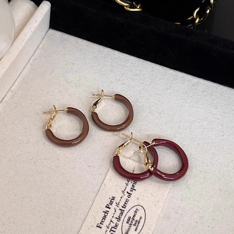 New simple Ancora red oil drop earrings for women, light luxury, retro, personalized, fashionable, versatile, high-end earrings for commuting