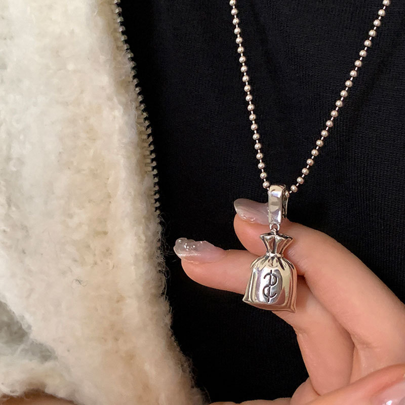 Design sense can open the money bag pendant necklace women's niche personality unique and exquisite all-match choker sweater chain