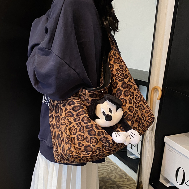 Autumn and winter popular leopard print bags for women 2024 new casual commuter shoulder crossbody bag Mickey doll tote bag