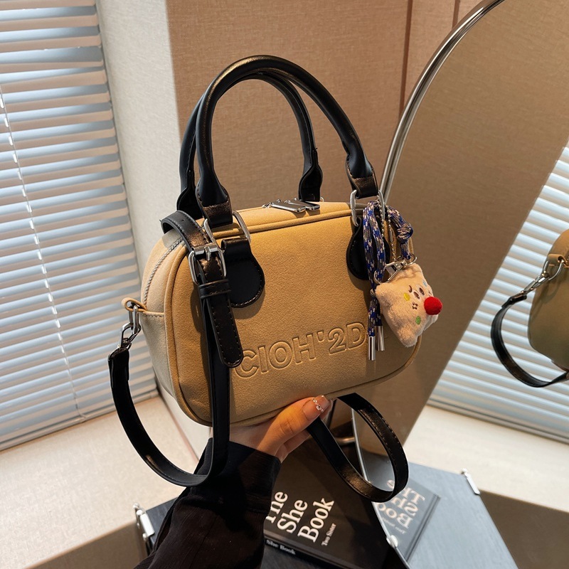 Cross-border suede handbag women's 2024 autumn and winter new retro versatile small square bag commuter fashion shoulder bag