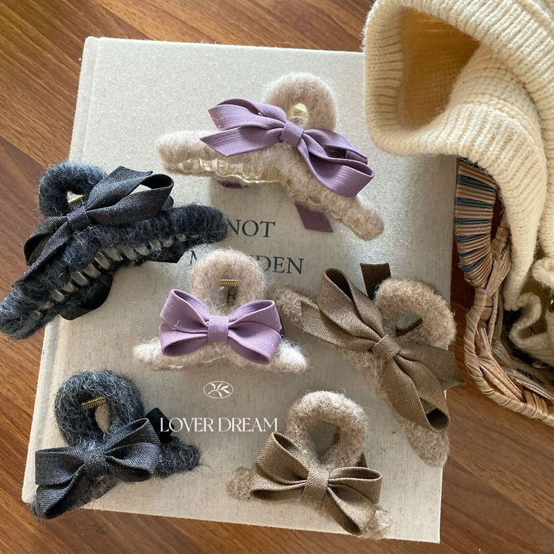 Korean ins new textured cloth bow plush hair clip sweet fashionable grab clip shark clip headband hair accessories for women