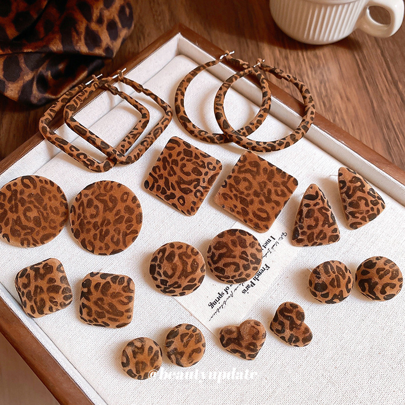 Silver needle coffee color geometric flocking leopard print earrings for women Maillard fashion earrings earrings light luxury high-end autumn and winter