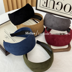2024 Autumn and Winter New Suede Wide Headband Women's Retro Pressed Hair Headband Versatile Hairpin Headwear for Daily Outings