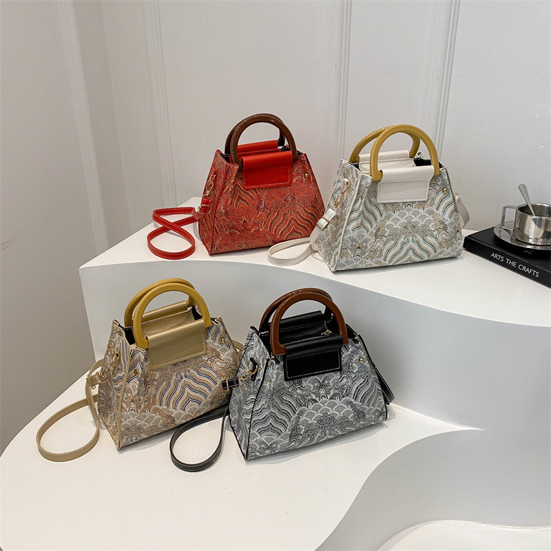 New retro embroidery Fengshui bucket bag large capacity western style casual fashion handbag stitching single shoulder crossbody bag