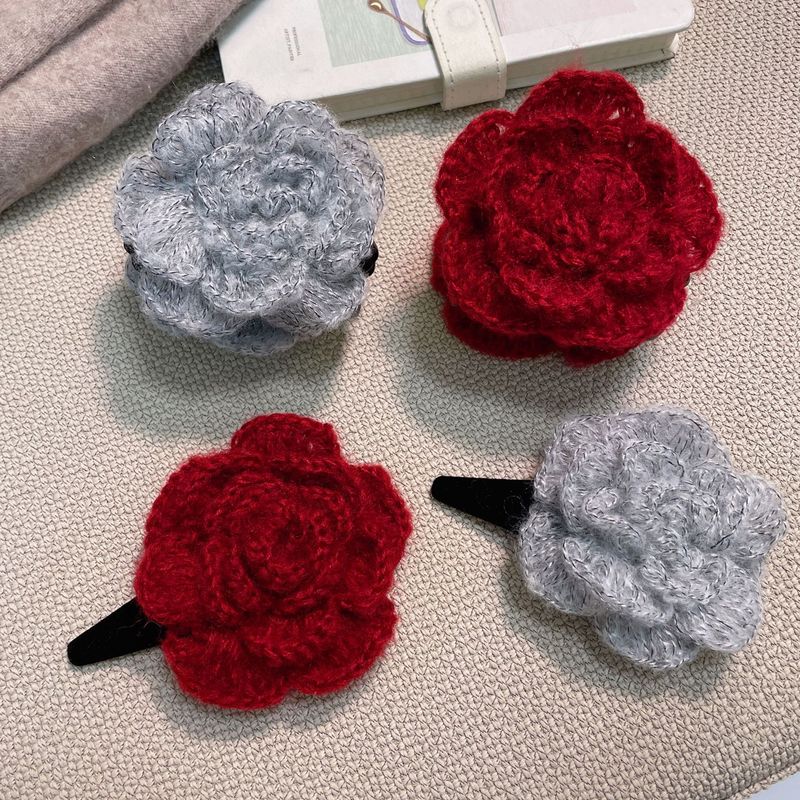Autumn and winter new woolen three-dimensional flower hairpins, temperament and fashionable girls' hairpins, hair rope side clips, boutique hair accessories