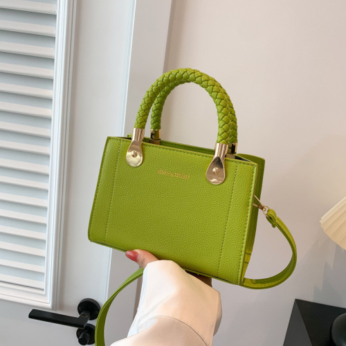This year's popular handbag women's retro crossbody bag small square bag autumn new fashion simple shoulder bag
