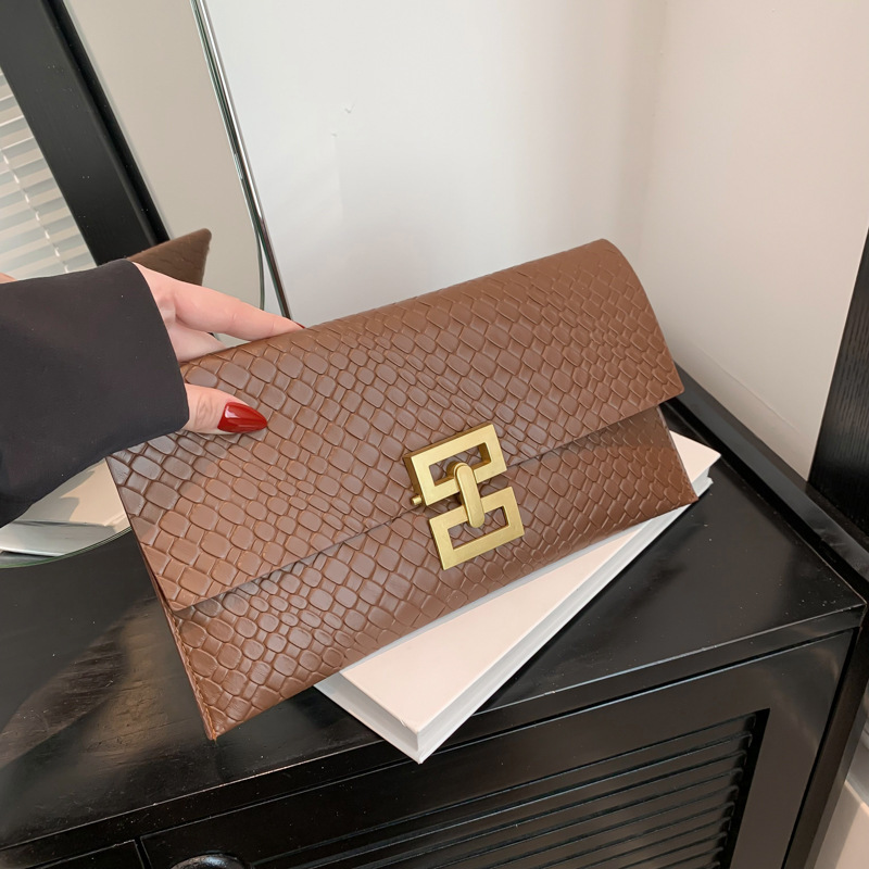 Simple and casual diamond pattern 2024 new simple and trendy Korean style ladies envelope long temperament clutch bag