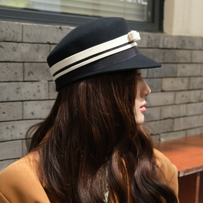 Autumn and winter new style Japanese striped bow equestrian hat fashionable peaked hat small fragrant style equestrian short brimmed hat for women