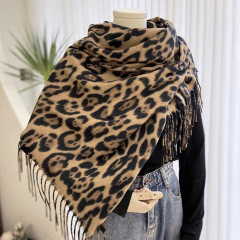 Leopard print scarf, imitation cashmere, thickened tassels, fashionable printing, warm scarf, autumn and winter large shawl, windproof and versatile