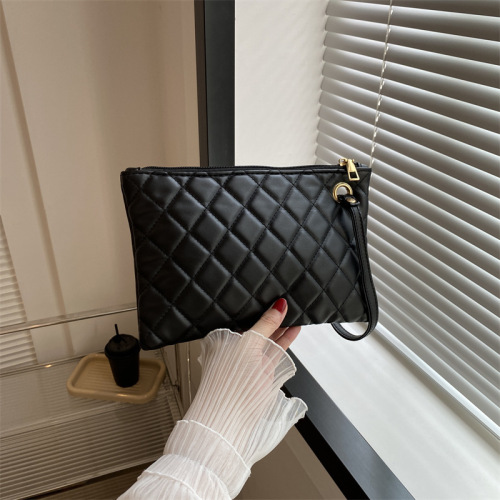 New style bag women's clutch bag contrasting diamond casual bag summer solid color large capacity hand envelope bag