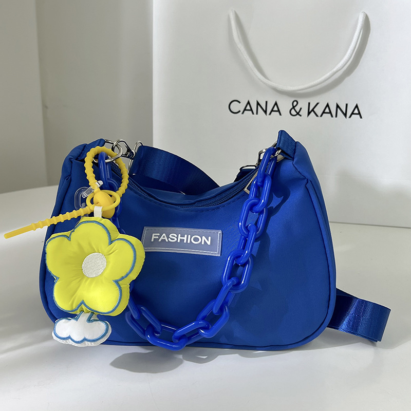 Summer popular large-capacity bag for women 2022 new versatile crossbody bag acrylic chain shoulder armpit bag