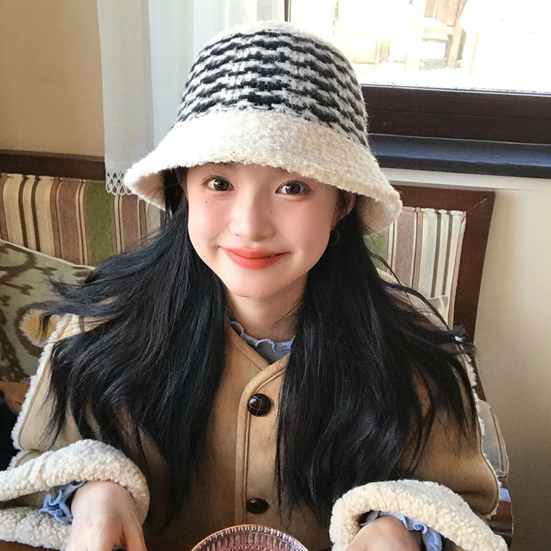 Color-blocked woolen winter all-match warm ear protection basin hat for women Korean style new knitted face-showing small fashion fisherman hat for women