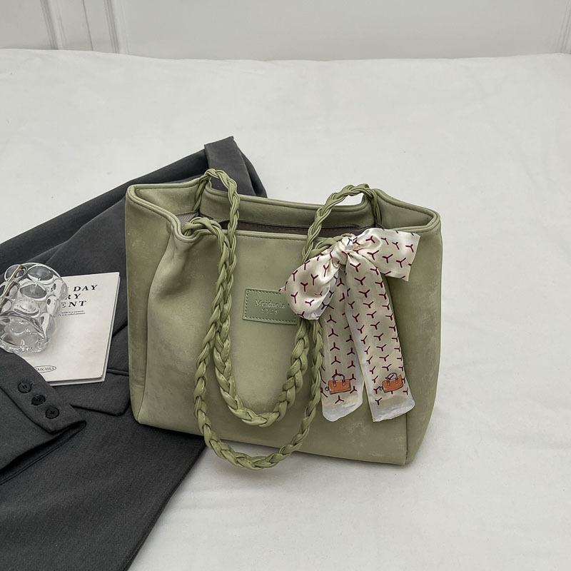 Niche design texture armpit large bag for women 2024 new fashion silk scarf tote bag spring and summer high-end shoulder bag