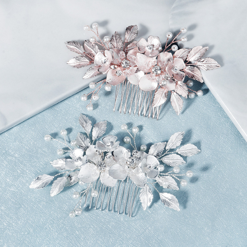 Japanese and Korean Xian Meisen wedding headdress, alloy flowers, handmade comb, bride wedding dress, hair accessories
