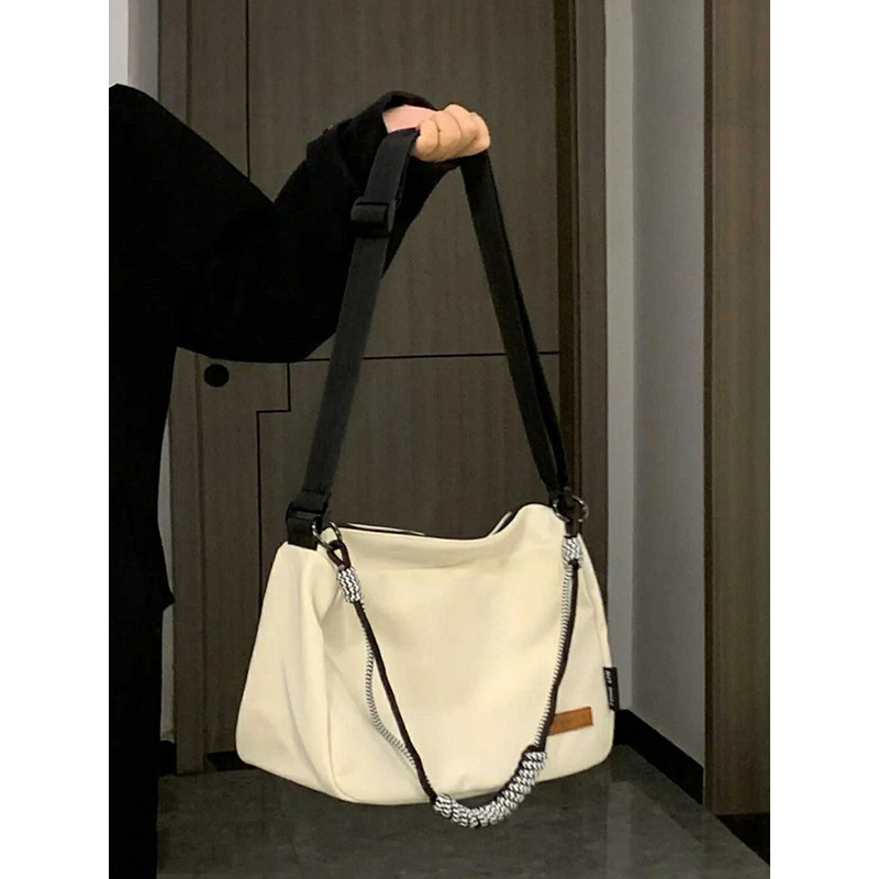 Ins niche retro trendy street style simple large-capacity crossbody bag for women casual design unisex shoulder bag for men