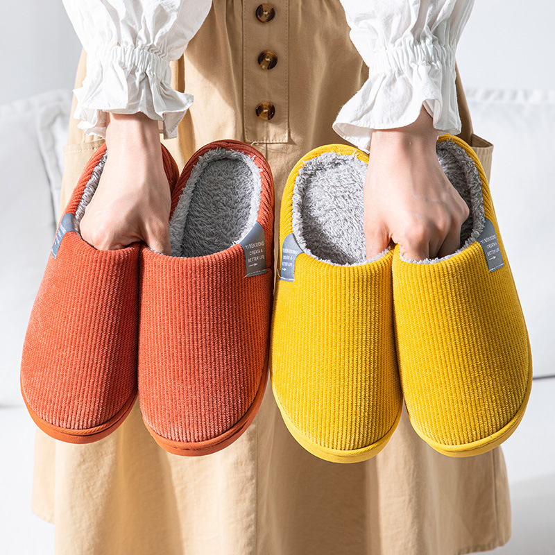 Cotton slippers for women in winter, non-slip plus velvet, warm confinement slippers, indoor home, men's cute woolen cotton slippers in winter