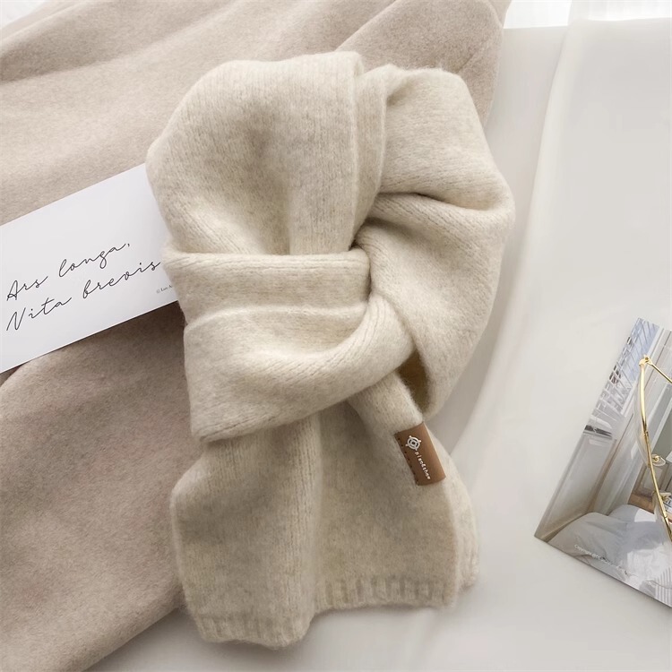High-end Korean style versatile wool scarf for women in autumn and winter soft and waxy knitted neck scarf