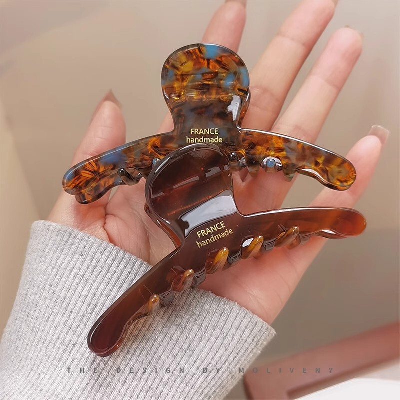 Acetic acid coffee color hair clip Mori-style Maillard hair clip women's back of the head shark clip plate head large hair clip jewelry