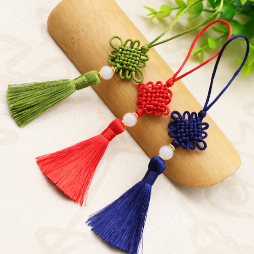 Chinese knot tassel six-plate Fangsheng knot pierced with jade beads and tassels U disk sachet bookmark pendant small size