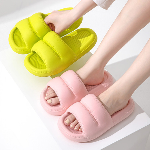 Women's new slippers that feel like shit, thick-soled bathroom slippers, non-slip soft-soled bread slippers for outdoor wear