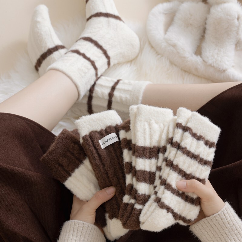 Australian velvet socks for women in autumn and winter Maillard color warm plus velvet thickened plush striped mid-calf socks home sleeping socks