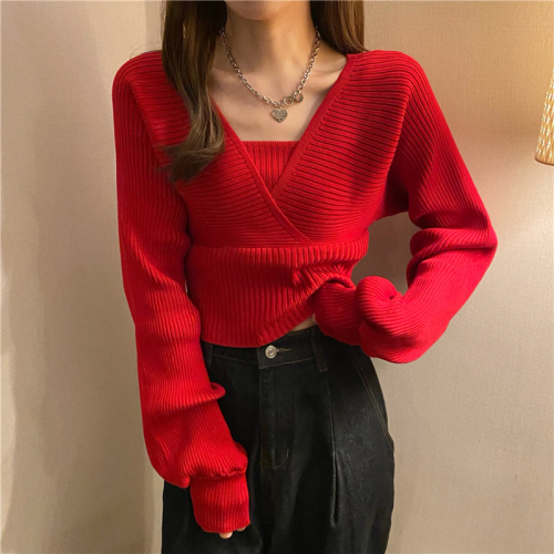 Spring scheming tops, autumn and winter design, slimming bottoming shirts, sweaters for women, fake two-piece inner knitted sweaters