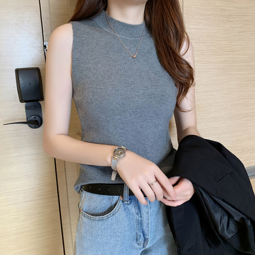 Fashionable and versatile sleeveless base top short suit knitted sweater