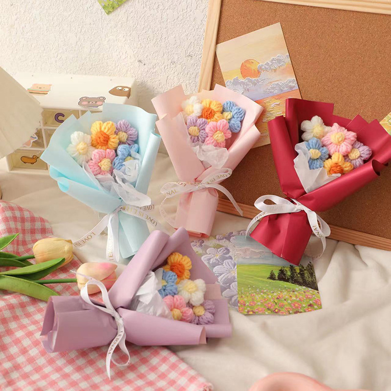 Creative knitted flowers puff flowers small bouquet yarn bouquet floral decoration ornament gift