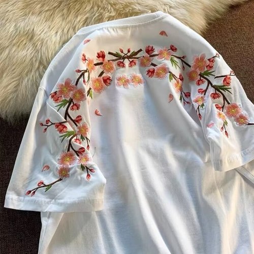 National trend embroidered plum blossom short-sleeved T-shirt for men and women summer new trendy brand loose casual couple solid color round neck top