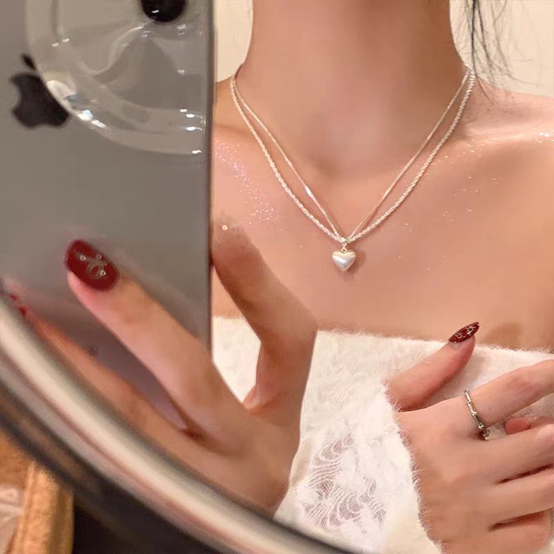 Double-layer chain love pendant necklace for women with niche design high-end personalized versatile collarbone chain