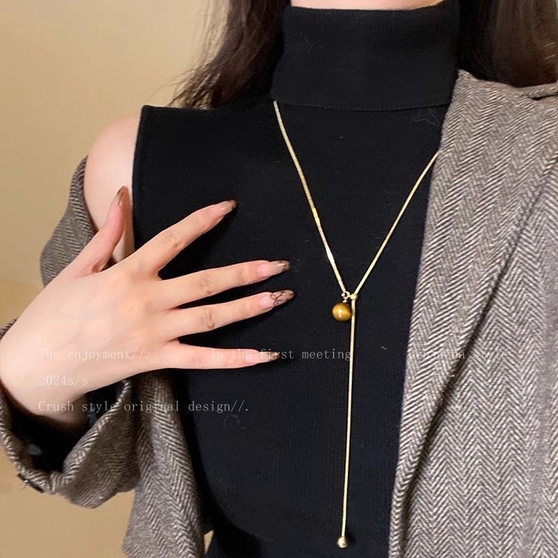 Maillard tiger-eye stone tassel necklace for women in autumn and winter retro high-end fashion sweater chain niche design sweater chain