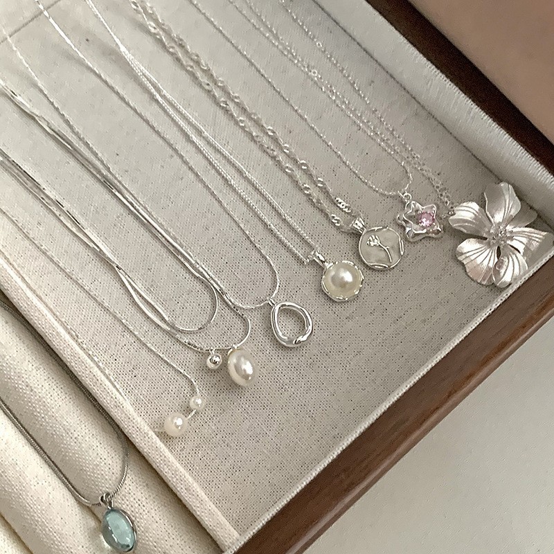 Niche simple style silver pearl sapphire necklace for women ins versatile collarbone chain high-end jewelry