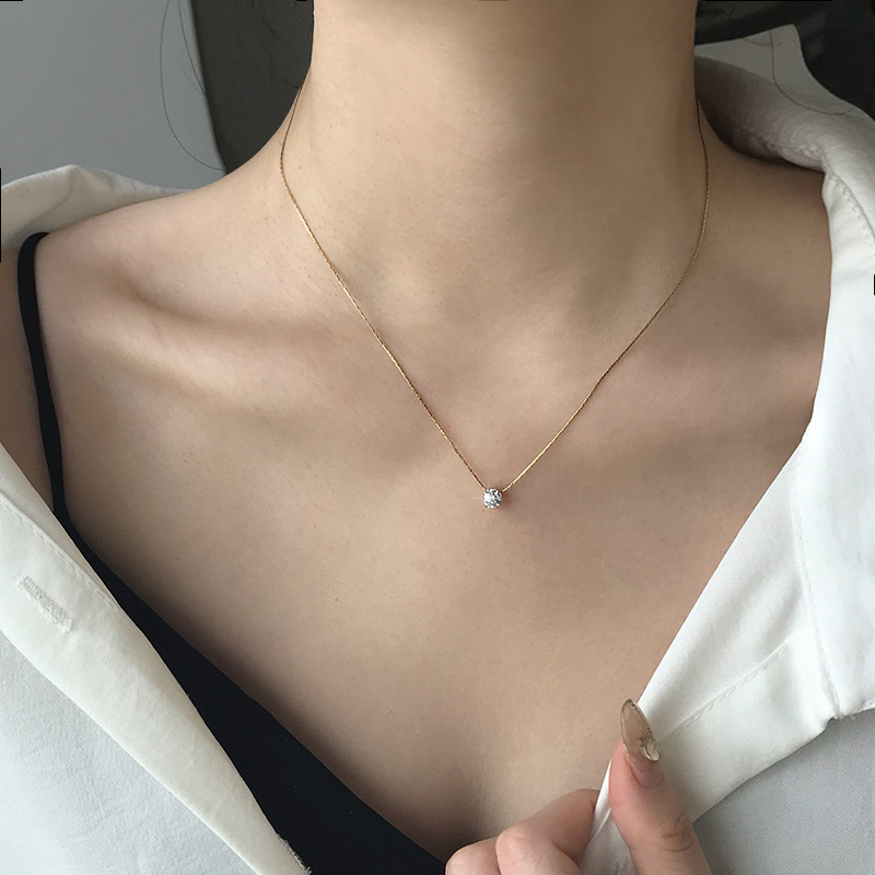 New design sense gold high-end 6-claw diamond pendant necklace for women summer collarbone chain niche light luxury accessories not fading