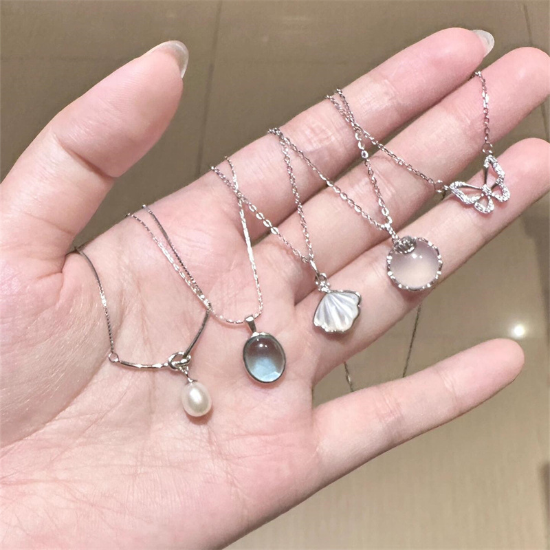 Daily versatile S925 sterling silver aquamarine butterfly necklace for women without fading niche high-end light luxury collarbone chain