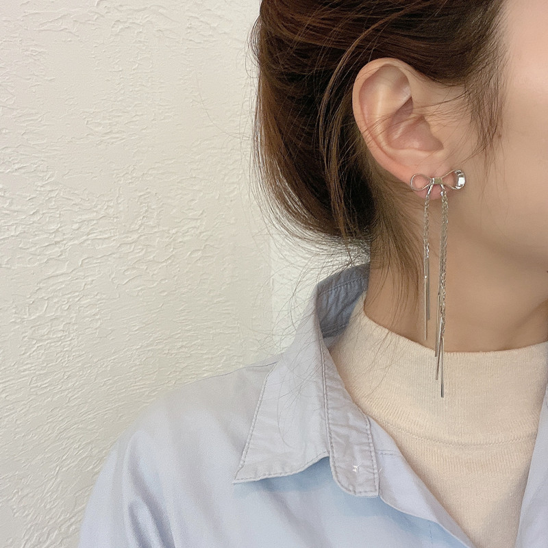 Simple temperament long tassel earrings niche design sense cold style bow earrings earrings stud earrings for women