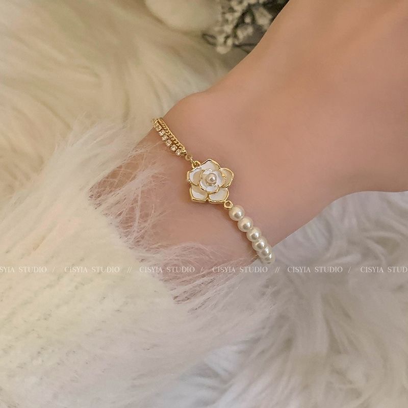 Pearl Camellia Bracelet Women's New Year's New Light Luxury High-end Niche Exquisite Student Jewelry