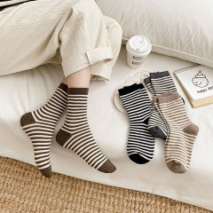 Striped socks Women's mid-tube socks autumn and winter long tube pile socks Japanese ins fashion trend versatile outside wear students