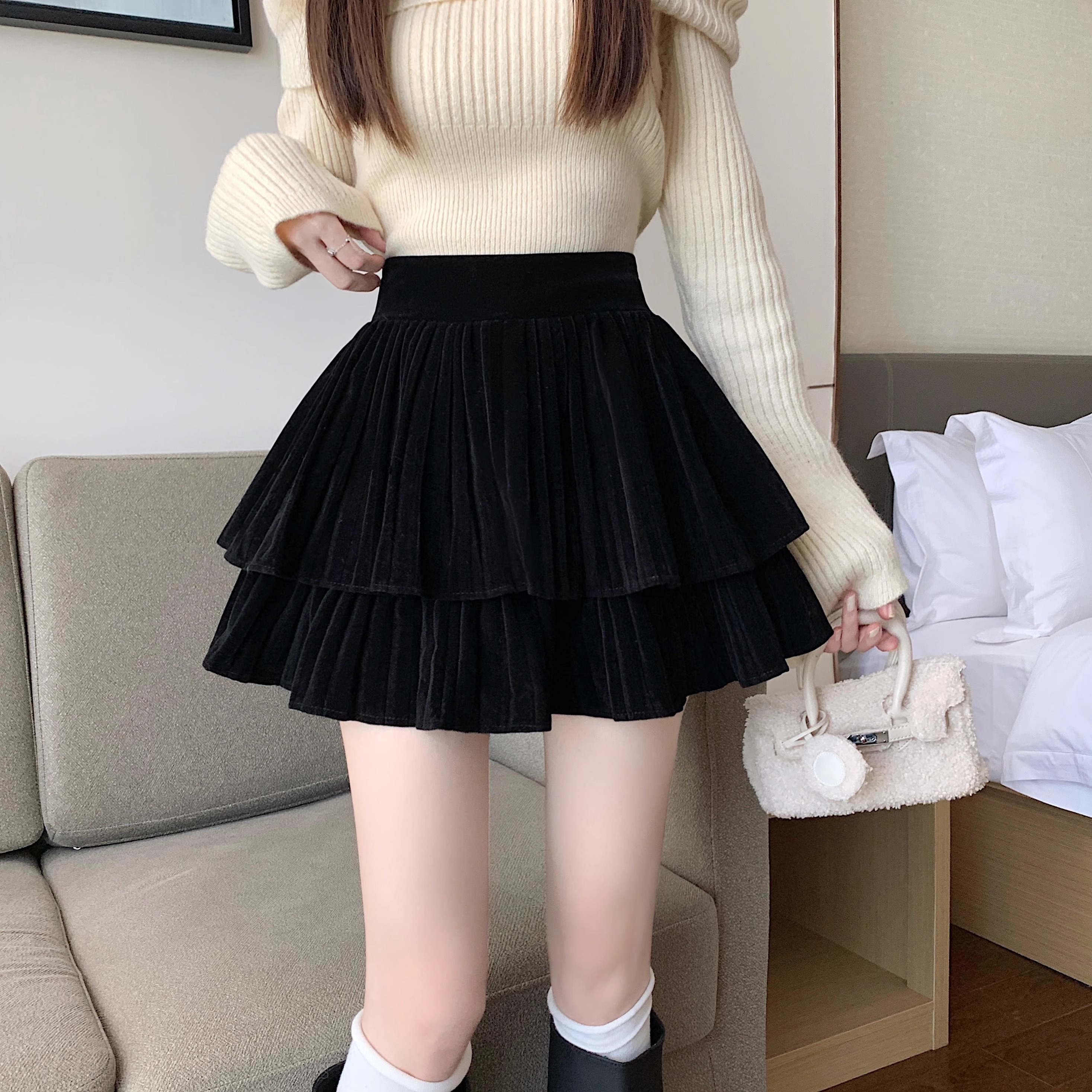 Large size slightly fat autumn new pleated cake skirt for women this year's popular A-line short skirt