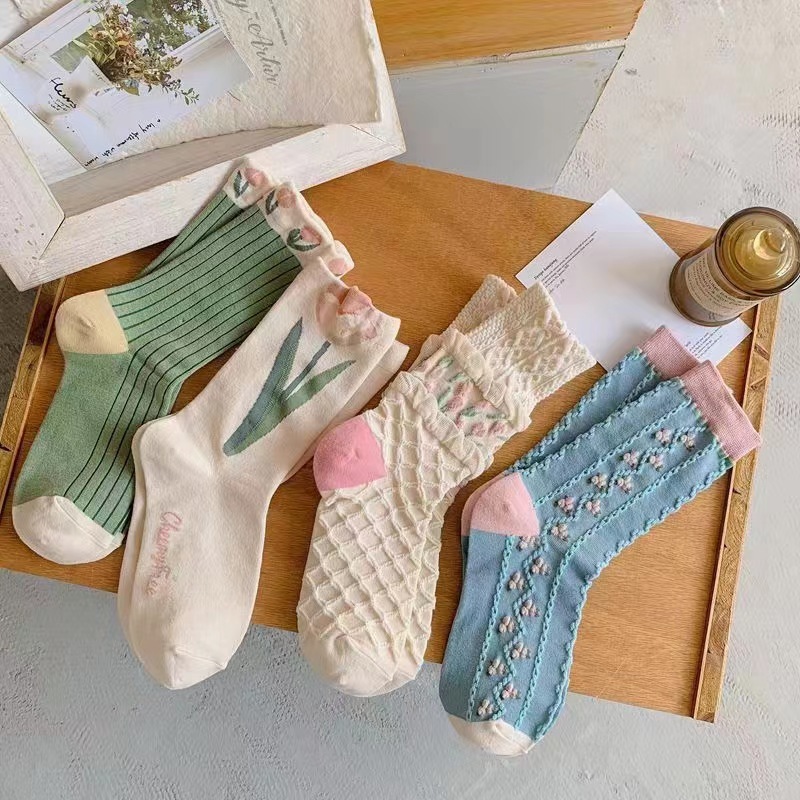 Socks for women tulip pile socks for girls tulips and girls tulips, literary retro women's middle stockings Korean style ins trendy women's socks