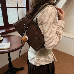 Korean style handbag for women's autumn new style Maillard retro fashionable small square bag fashionable letter shoulder bag