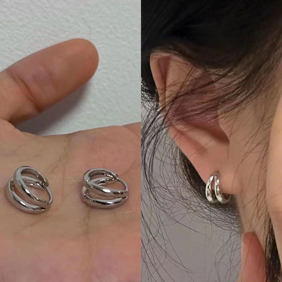 【1400+ people in one week】Ring earrings for women simple and versatile high-end light luxury ins cold style earrings plain earrings 2025 New Year must-have