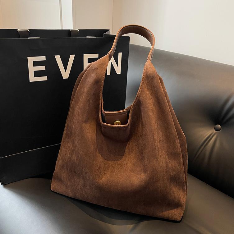 Retro matte large bag for women's new autumn and winter large capacity shoulder bag high-end work commuting toy bag