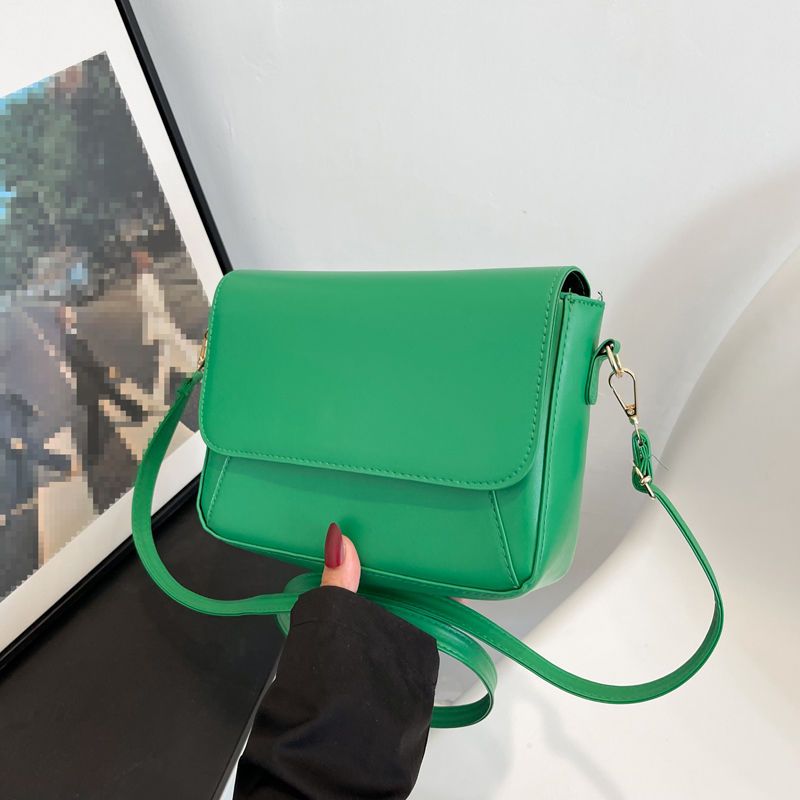 Solid color fresh and fashionable textured one-shoulder crossbody bag spring and summer texture new simple and fashionable small square bag