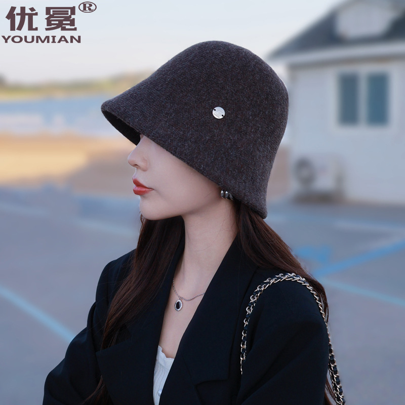 Small round label autumn and winter new simple knitted bucket hat Korean style fashionable casual face-show small thermal basin hat