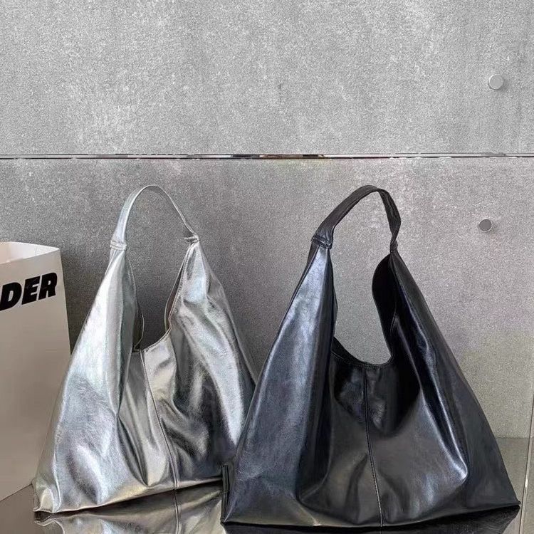 This year's popular minimalist style tote bag, summer high-end silver oil wax leather shoulder bag, large capacity handbag