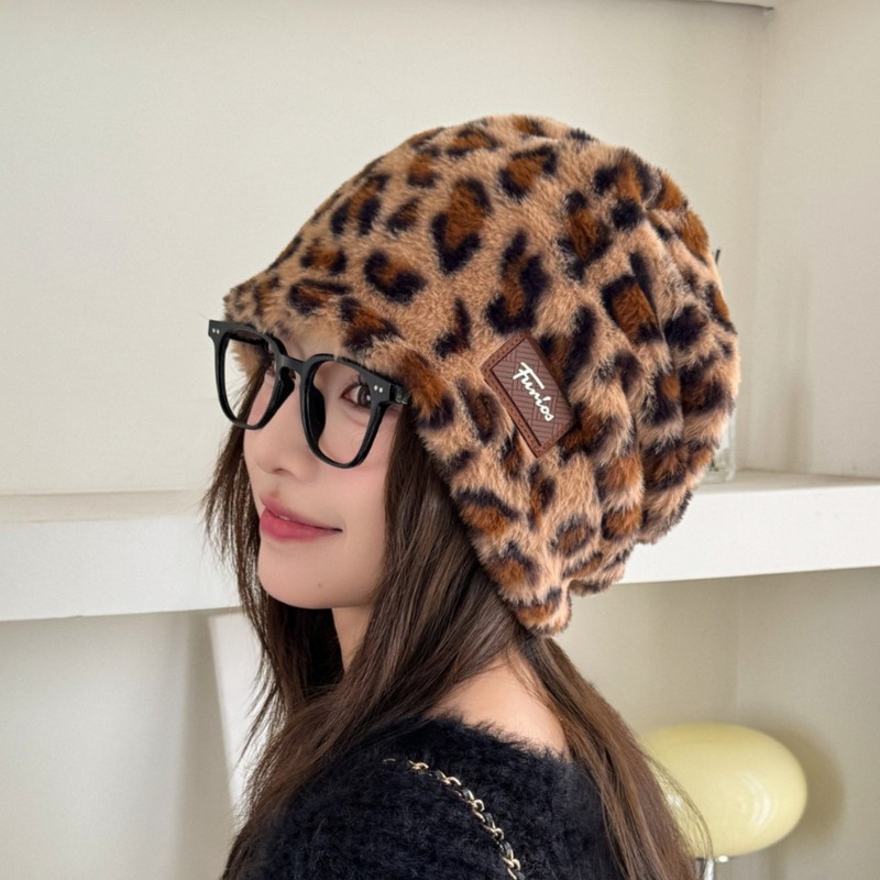 Cross-border leopard print plush pile hat fashionable Korean style headscarf hat showing face little confinement hat autumn and winter warm hat