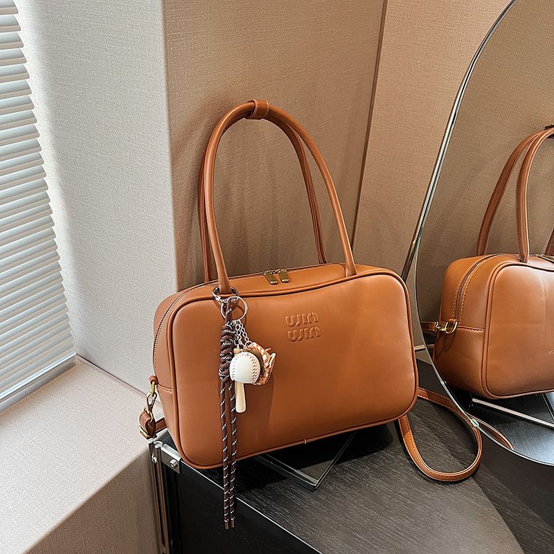 【Shop Hot Sales】2024 Retro Handle Rod Bowling Bag New One-Shoulder Armpit Bag Fashion Large Capacity Commuter Briefcase Bag